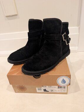 UGG Australia "W Leni" Black Suede Water-Resistant Buckle Boots Size 7
